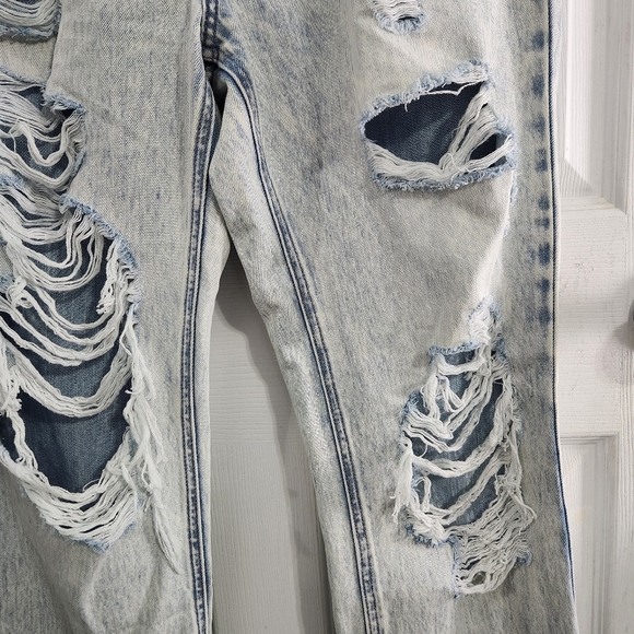 Kancan high waisted mom jeans acid wash denim grunge distressed size 11 - Picture 7 of 14